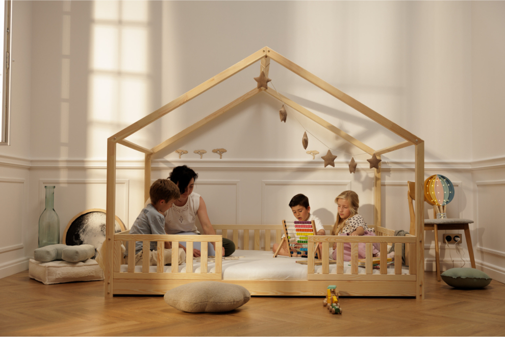 House Bed DP 140x200cm - Natural Wood - On the floor