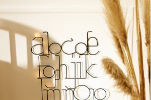 Luz LED de Arame Metálico Preto - Coelho