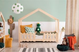 D-Hausbett 70x160cm - Naturholz - Auf dem Boden