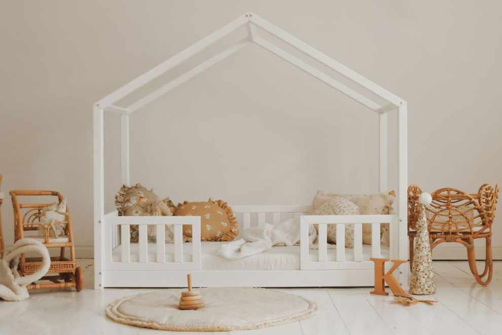 Cama Casinha DW 90x160cm - Branca - No chão