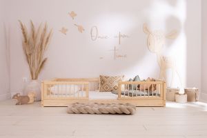 Kinderbett Brasilia Premium 90x190cm - Naturholz - Seitlicher und Zentraler Einstieg - Auf dem Boden